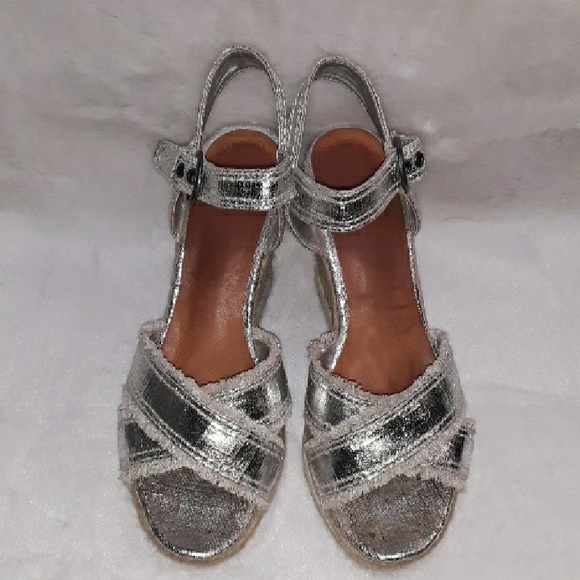 **SOLD** Silver Metallic Espadrille Sandals - Picture 5 of 9